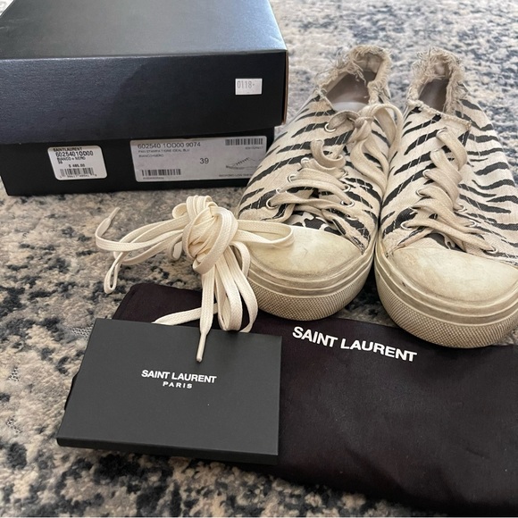 Saint Laurent Tigre Low Sneakers - Picture 4 of 5